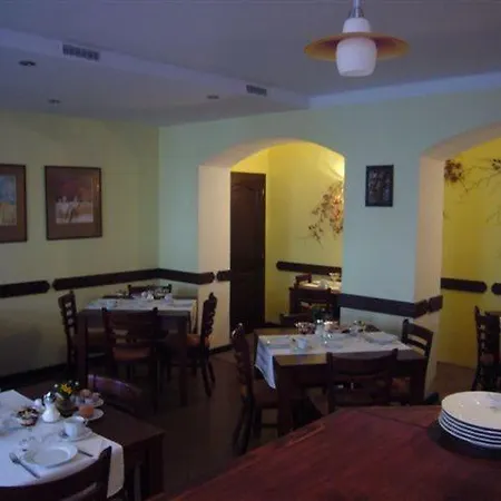 Casa de hóspedes Anna 3*